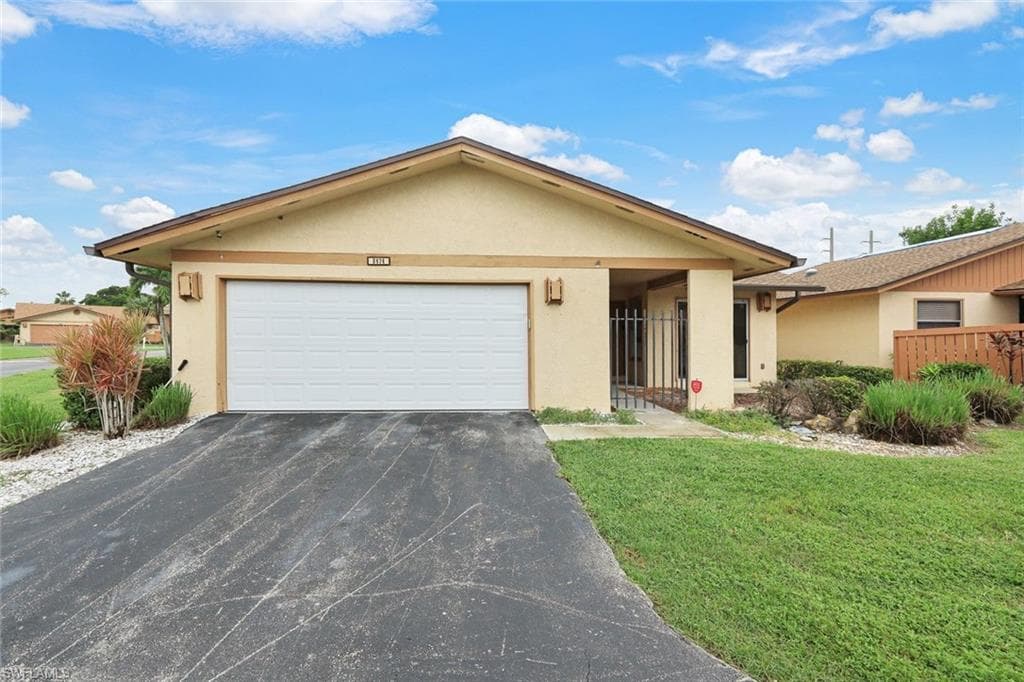 6474 Royal Woods DR FORT MYERS, FL 33908