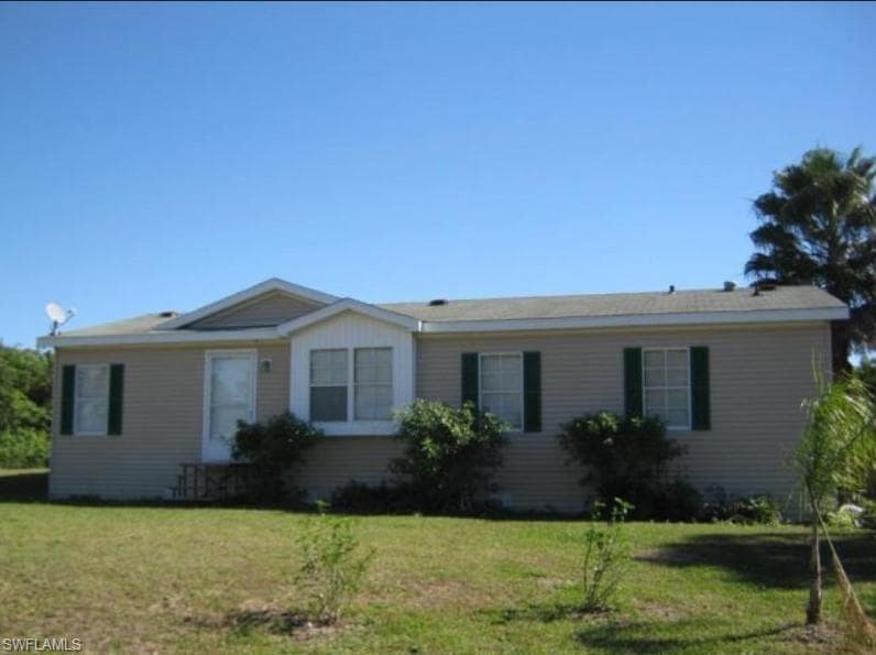 2802 Gene AVE N LEHIGH ACRES, FL 33971