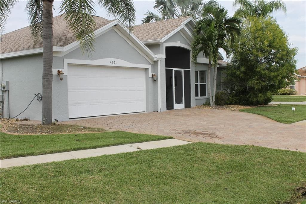 4501 Varsity Lakes CT LEHIGH ACRES, FL 33971