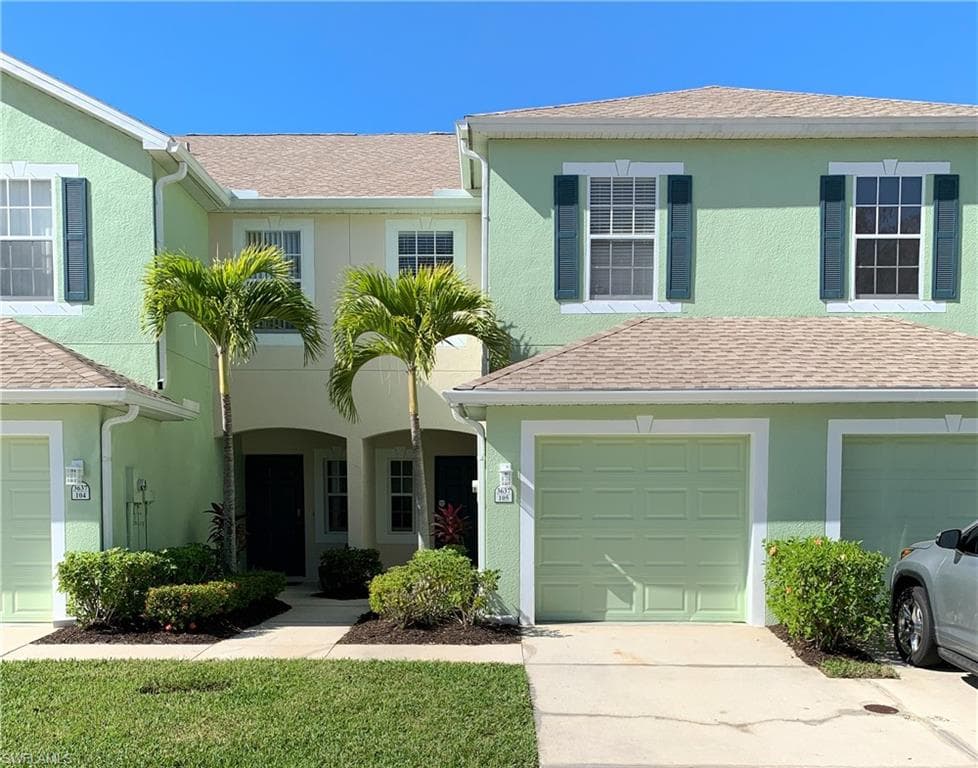 3637 Pine Oak CIR 105 FORT MYERS, FL 33916