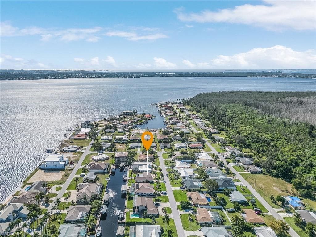 5819 SW 1st PL CAPE CORAL, FL 33914
