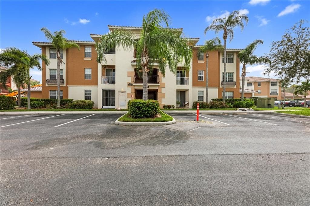 3964 Pomodoro CIR 204 CAPE CORAL, FL 33909