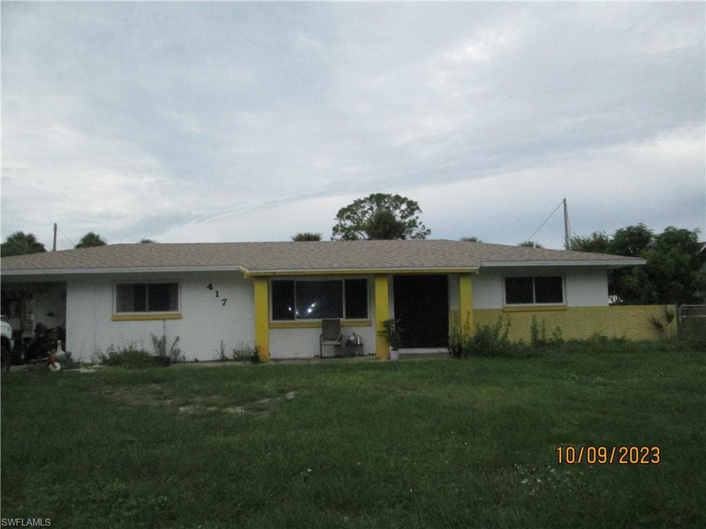 417 Roosevelt AVE LEHIGH ACRES, FL 33936