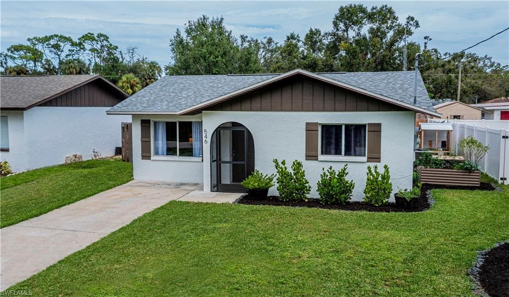 546 Redlin ST NORTH FORT MYERS, FL 33903