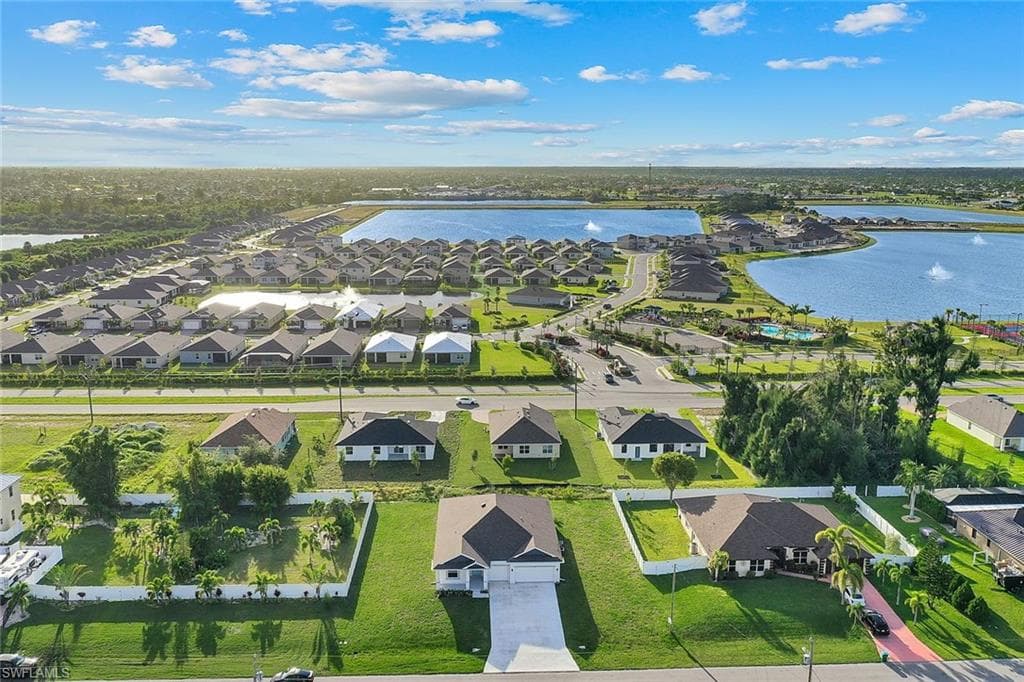 428 NW 7th PL CAPE CORAL, FL 33993