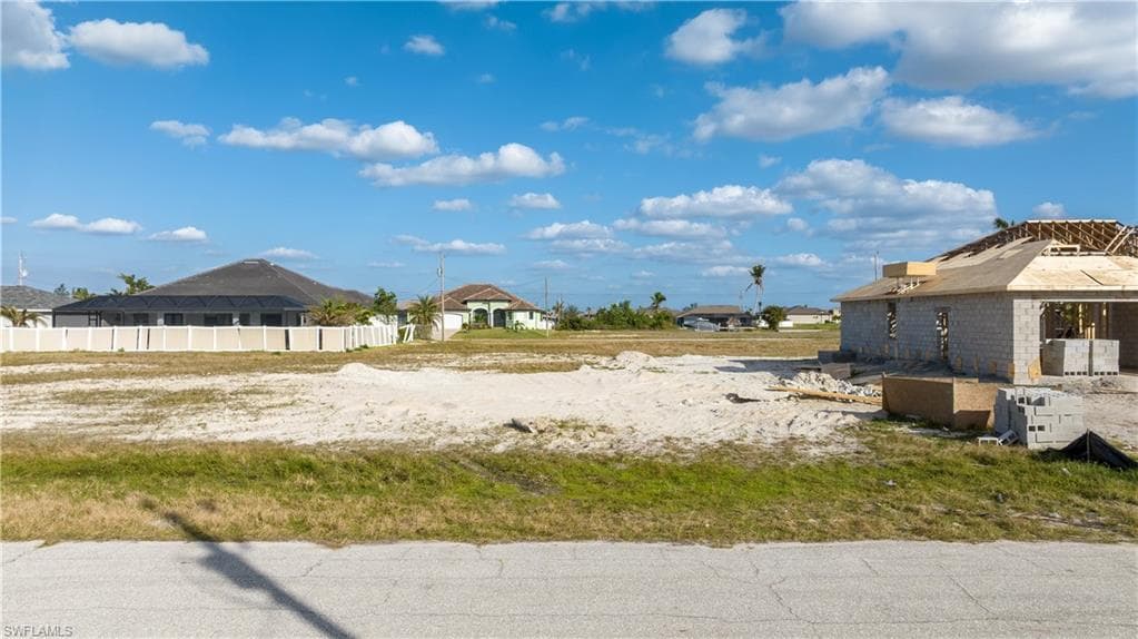 413 36th AVE CAPE CORAL, FL 33993