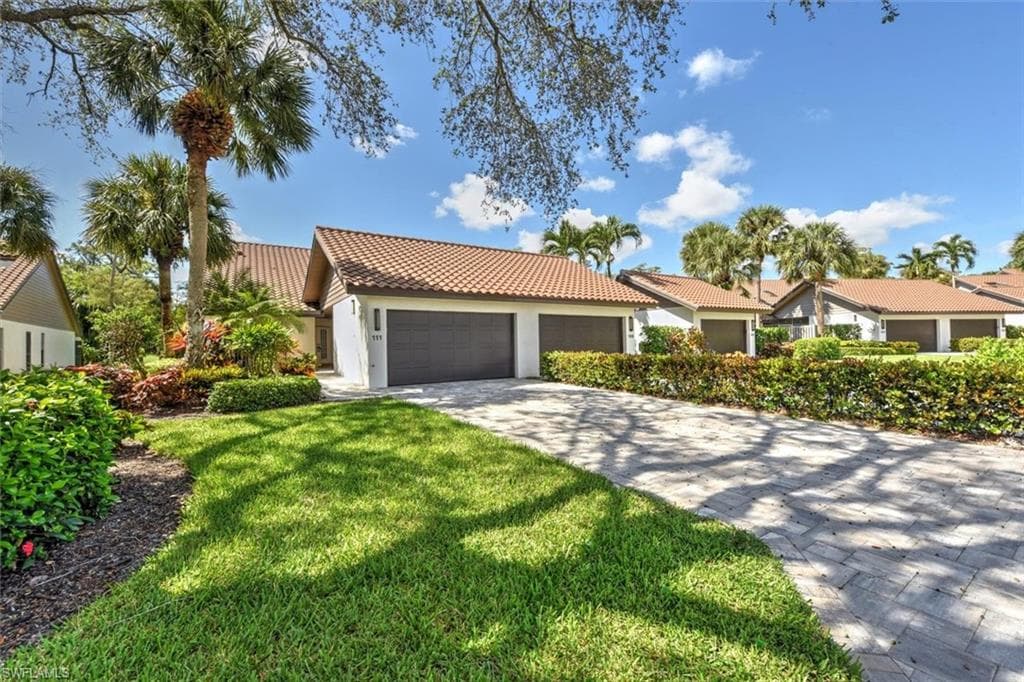 111 Cypress View DR C-69 NAPLES, FL 34113