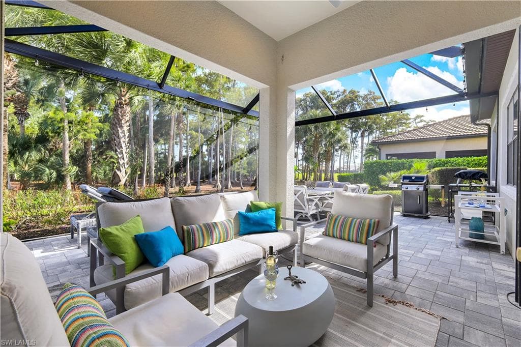 9430 Greyhawk TRL NAPLES, FL 34120