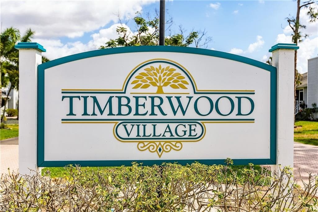 6000 Timberwood CIR 201 FORT MYERS, FL 33908