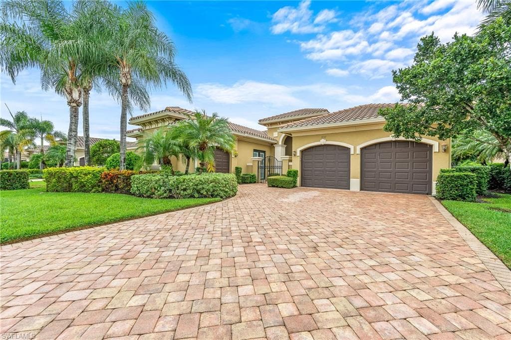 3937 Gibralter DR NAPLES, FL 34119