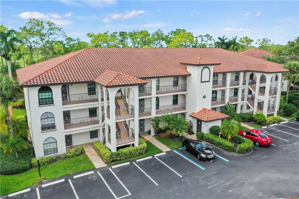 267 Deerwood CIR 14-3 NAPLES, FL 34113