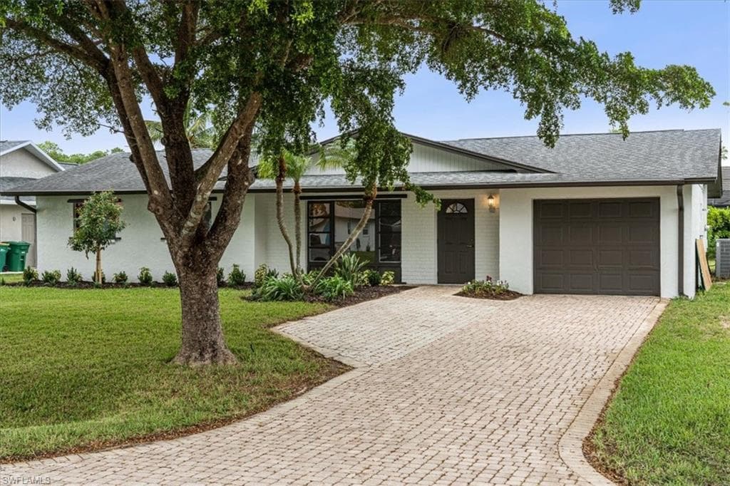 229 Willowick DR NAPLES, FL 34110