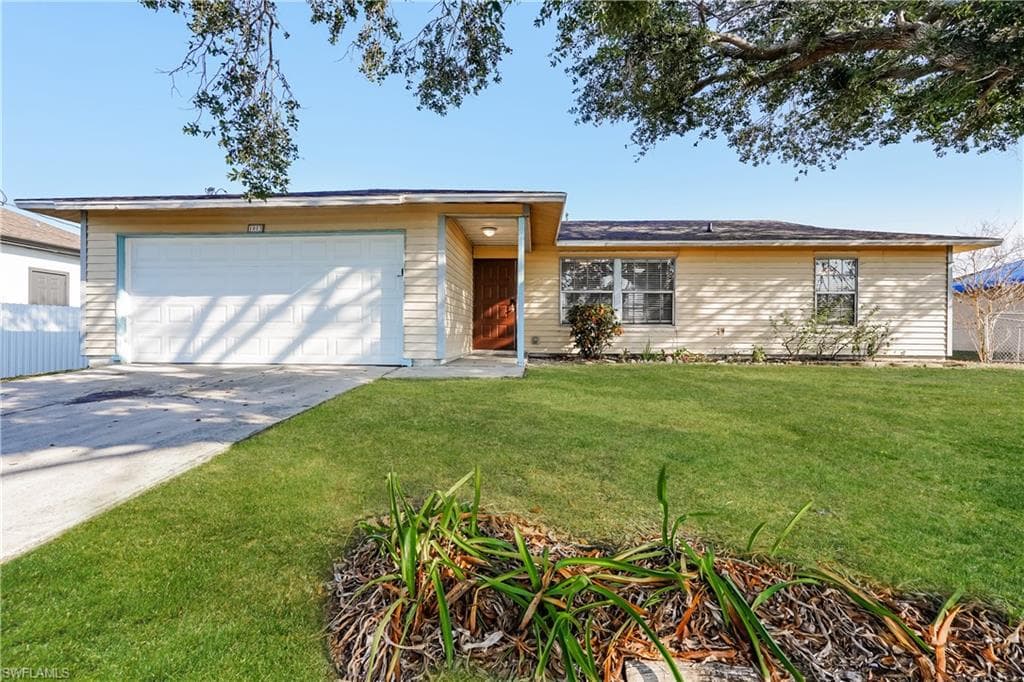 1013 NE 12th ST CAPE CORAL, FL 33909