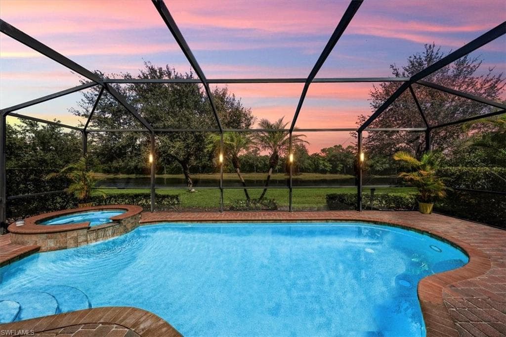 3022 Aviamar CIR NAPLES, FL 34114
