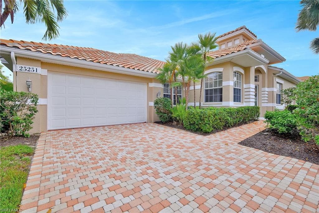 25251 Galashields CIR BONITA SPRINGS, FL 34134