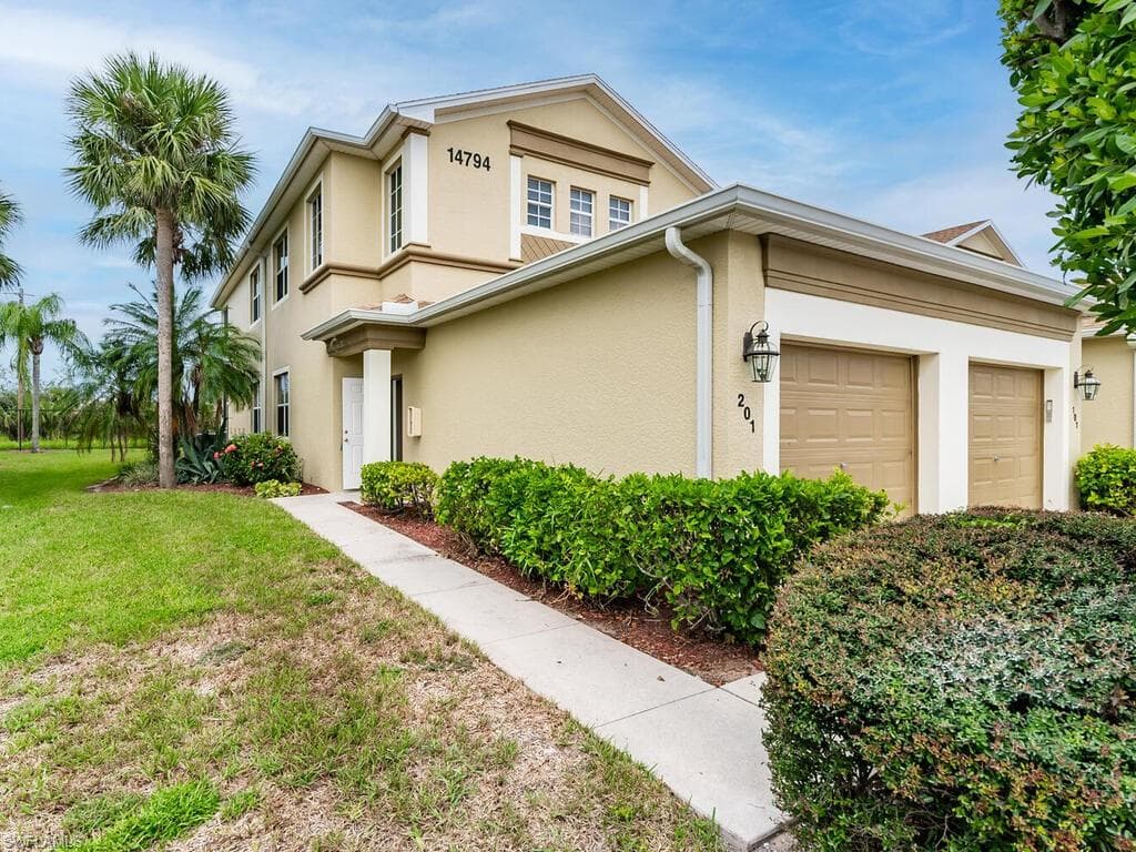 14794 Calusa Palms DR 201 FORT MYERS, FL 33919