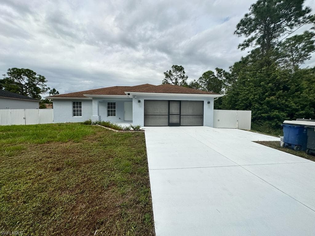 1133 Crocus ST LEHIGH ACRES, FL 33974