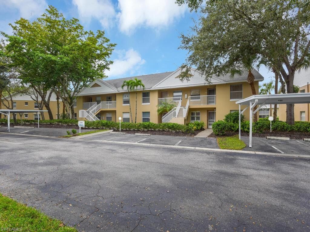 144 Pebble Shores DR 9-204 NAPLES, FL 34110