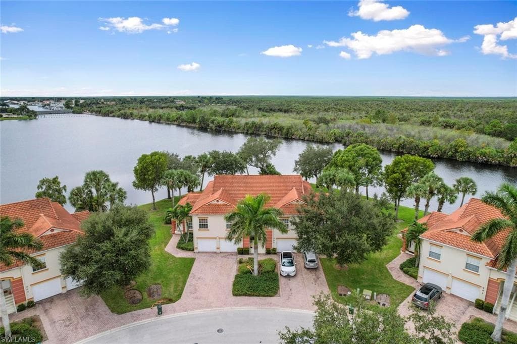 25077 Peacock LN 101 NAPLES, FL 34114