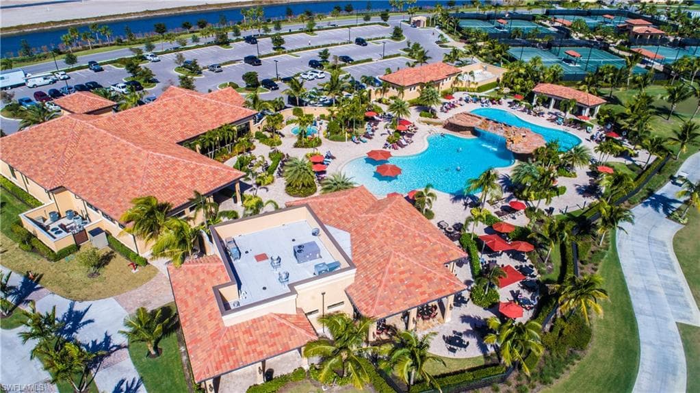 17941 Bonita National BLVD 332 BONITA SPRINGS, FL 34135
