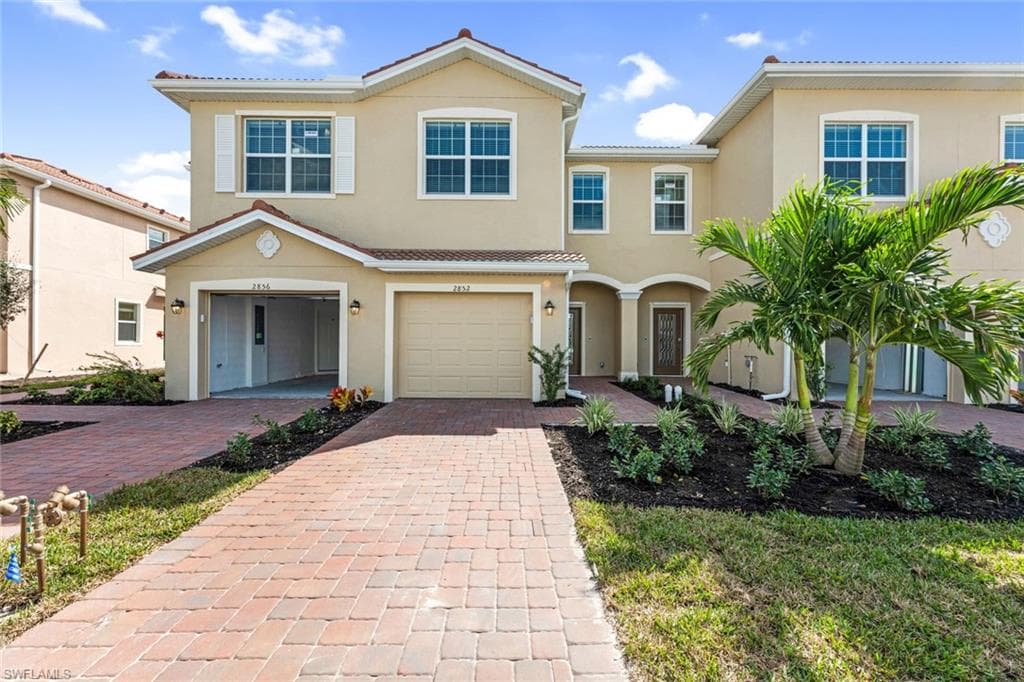 2852 Citrus ST NAPLES, FL 34120