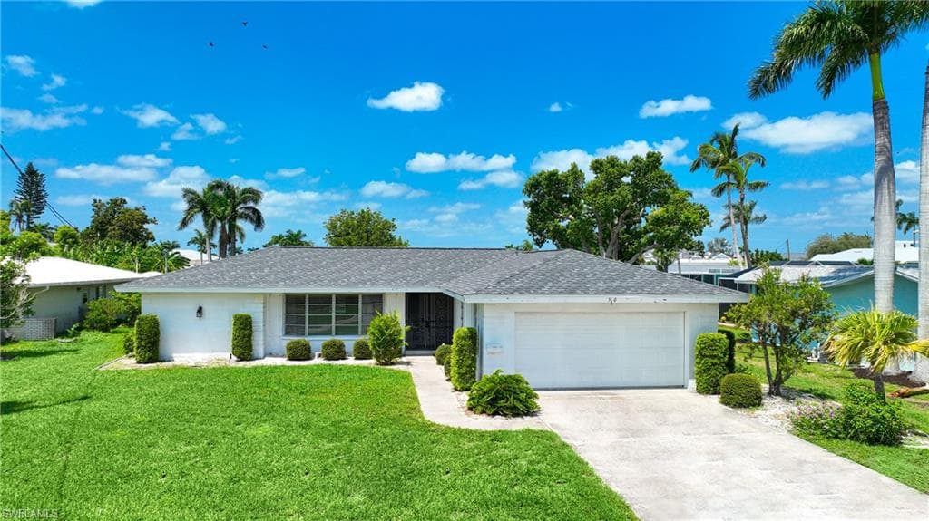 5330 Nautilus DR CAPE CORAL, FL 33904
