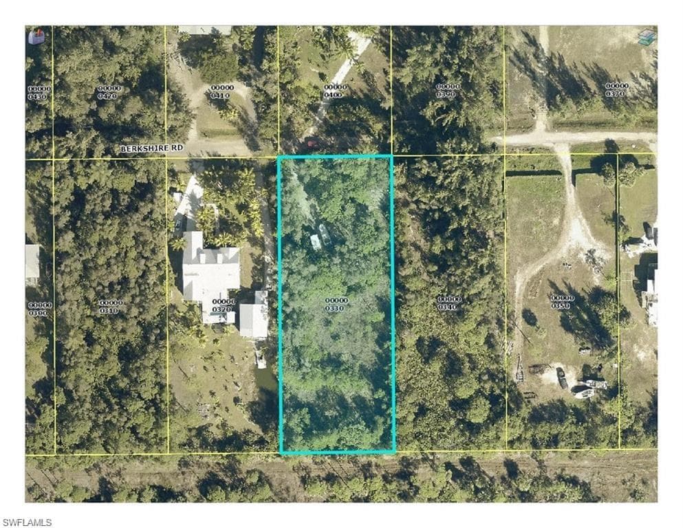 4235 Berkshire RD ST. JAMES CITY, FL 33956