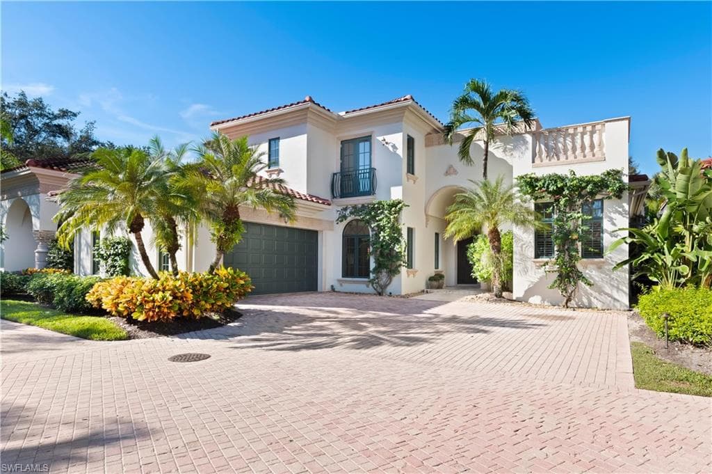 2642 Trillium WAY NAPLES, FL 34105