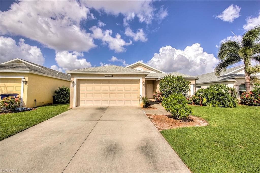 21656 Berwhich RUN ESTERO, FL 33928