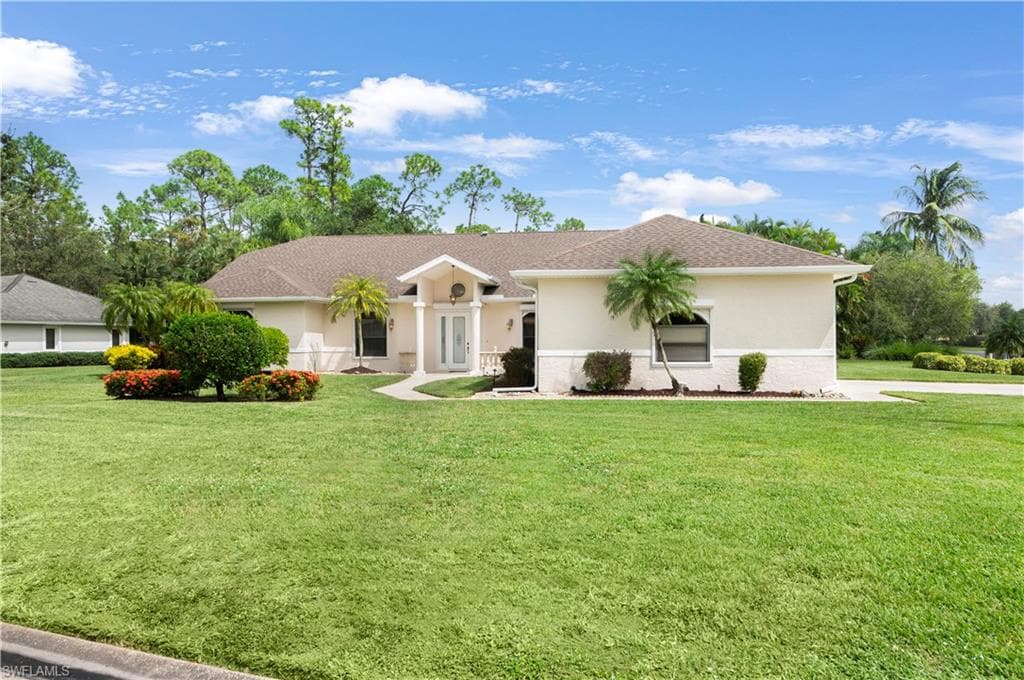 2093 Imperial CIR NAPLES, FL 34110