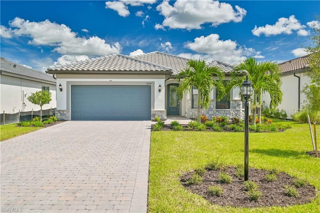 20149 Kingmont DR ESTERO, FL 33928