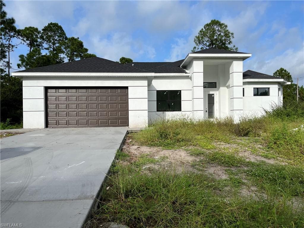 218 Malden AVE S LEHIGH ACRES, FL 33974