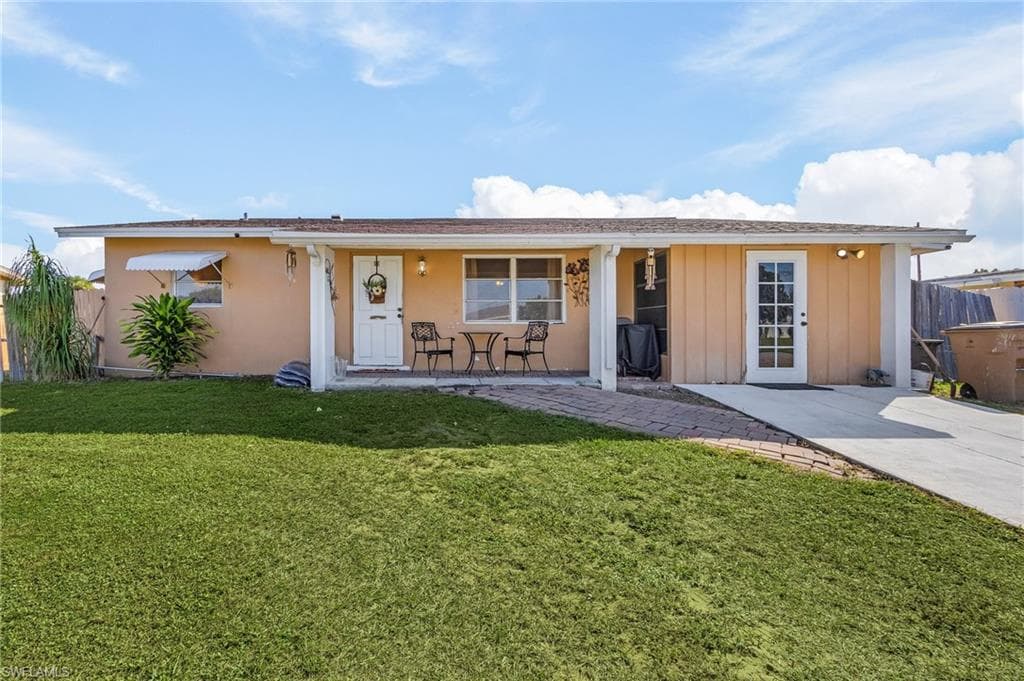 331 Morgan CIR N LEHIGH ACRES, FL 33936