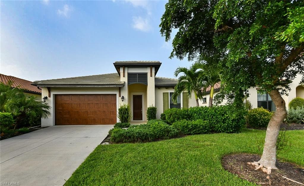 11512 Onyx CIR FORT MYERS, FL 33913