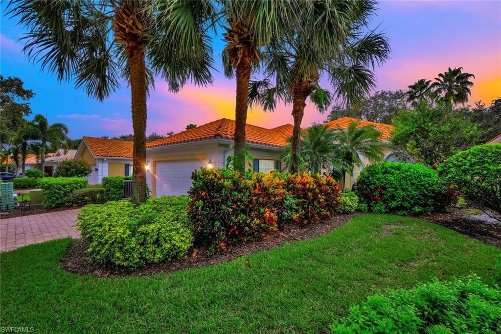 5930 Bermuda LN NAPLES, FL 34119