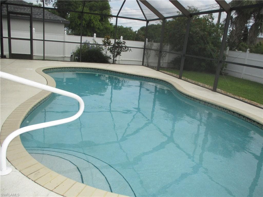 1404 NE 1st ST CAPE CORAL, FL 33909