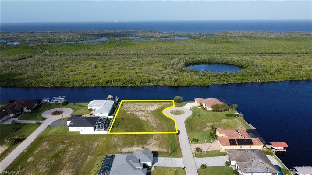 4640 NW 32nd TER CAPE CORAL, FL 33993