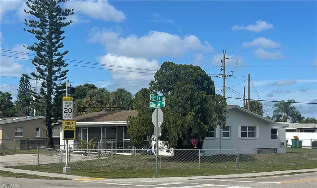 4375 Golden Gate PKWY NAPLES, FL 34116