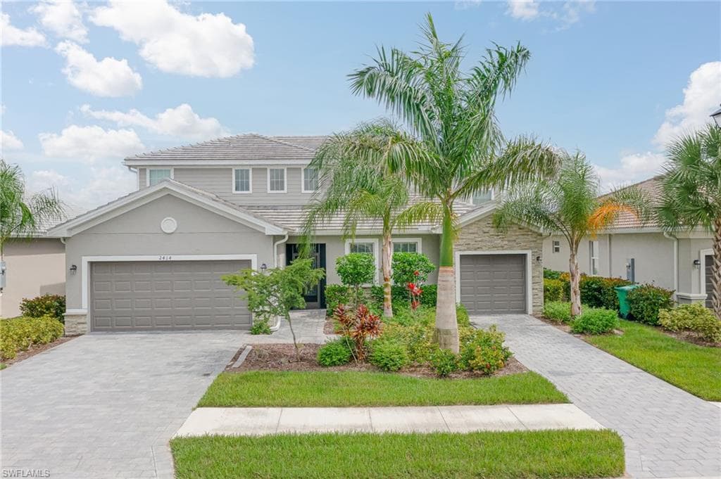 2414 Orchard ST NAPLES, FL 34120