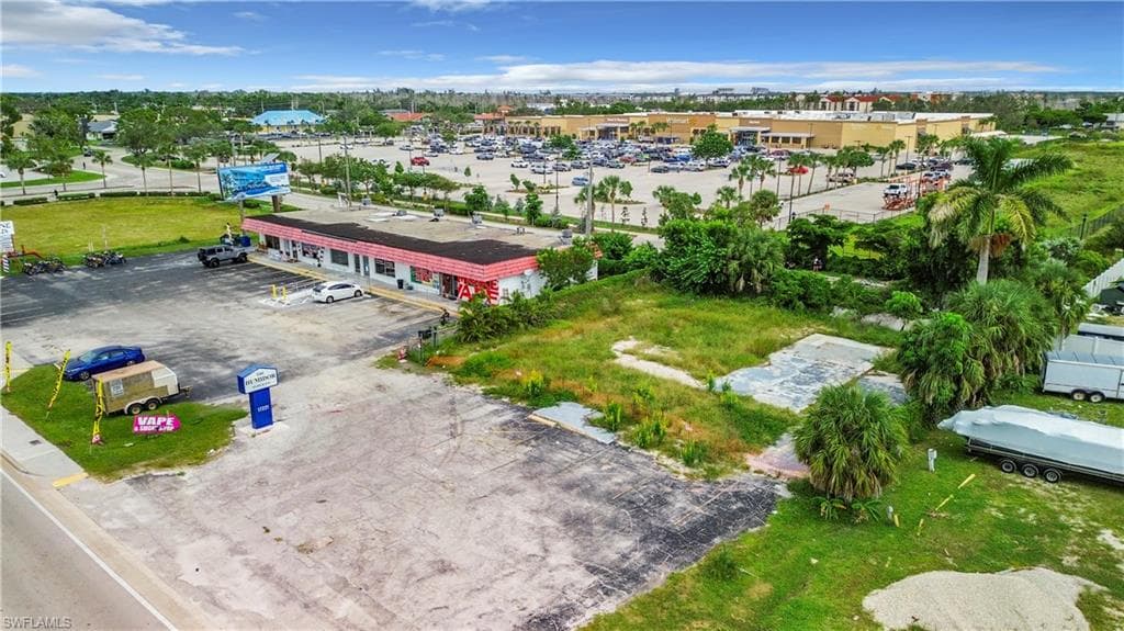 17221 San Carlos BLVD FORT MYERS BEACH, FL 33931