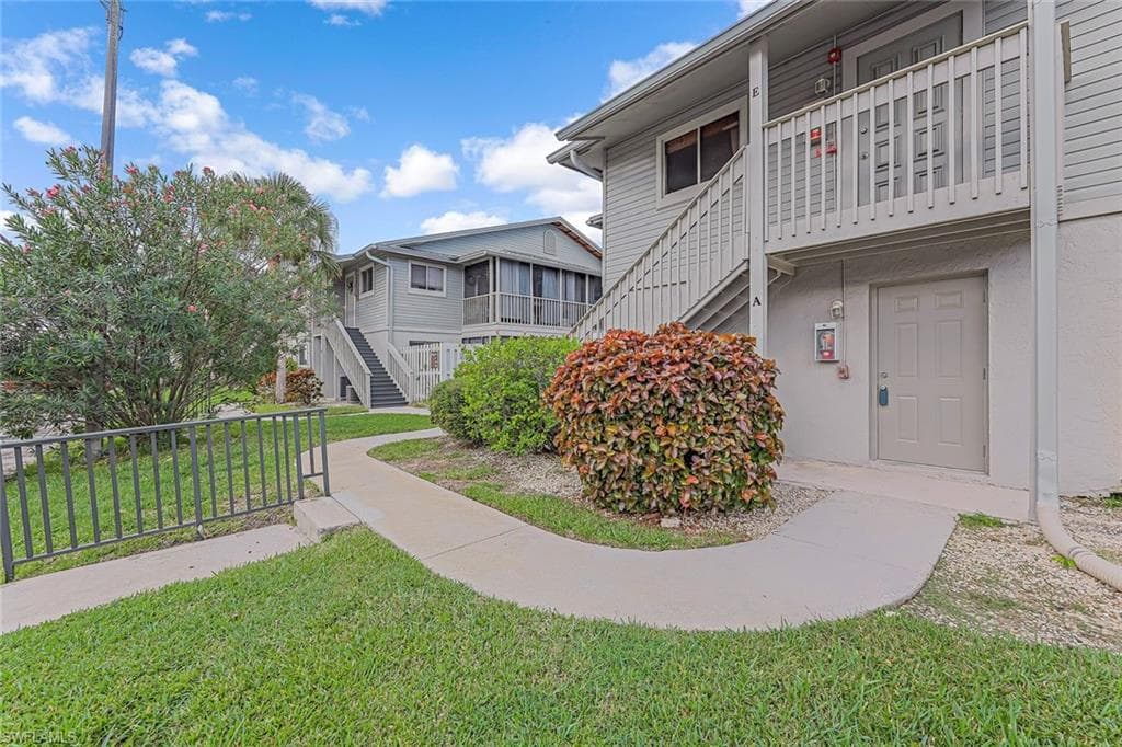 5761 Foxlake DR A NORTH FORT MYERS, FL 33917