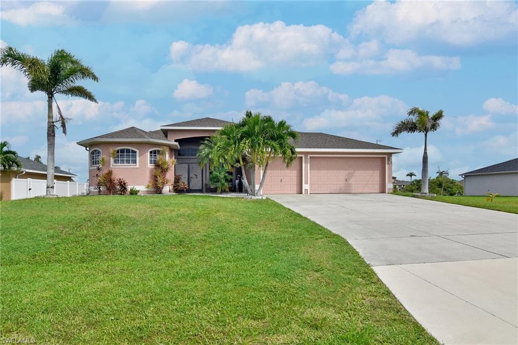 423 NW 8th TER CAPE CORAL, FL 33993