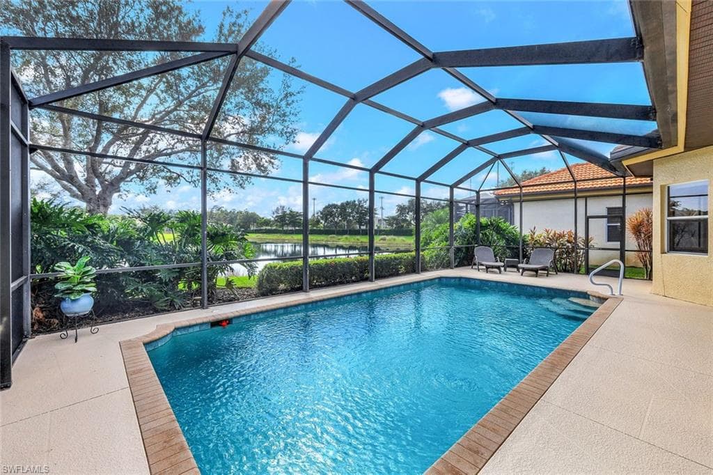 6074 Divot CT NAPLES, FL 34113