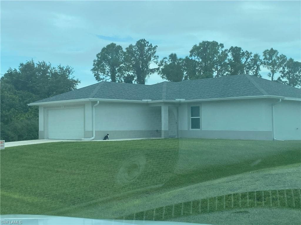 810 Porter ST E LEHIGH ACRES, FL 33974