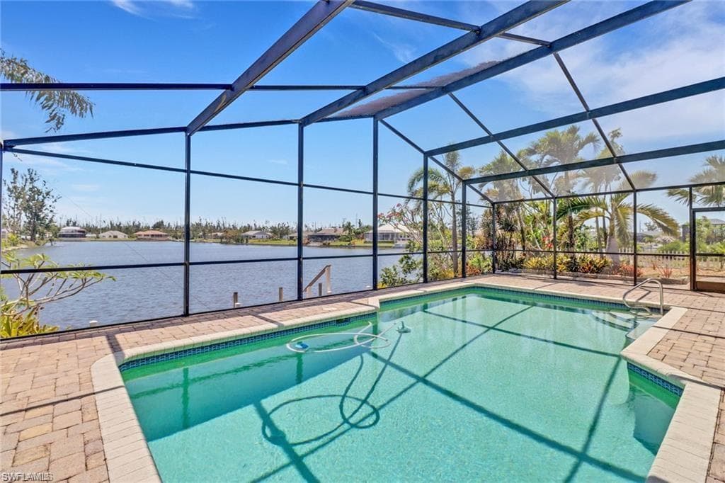 2112 2nd ST CAPE CORAL, FL 33991