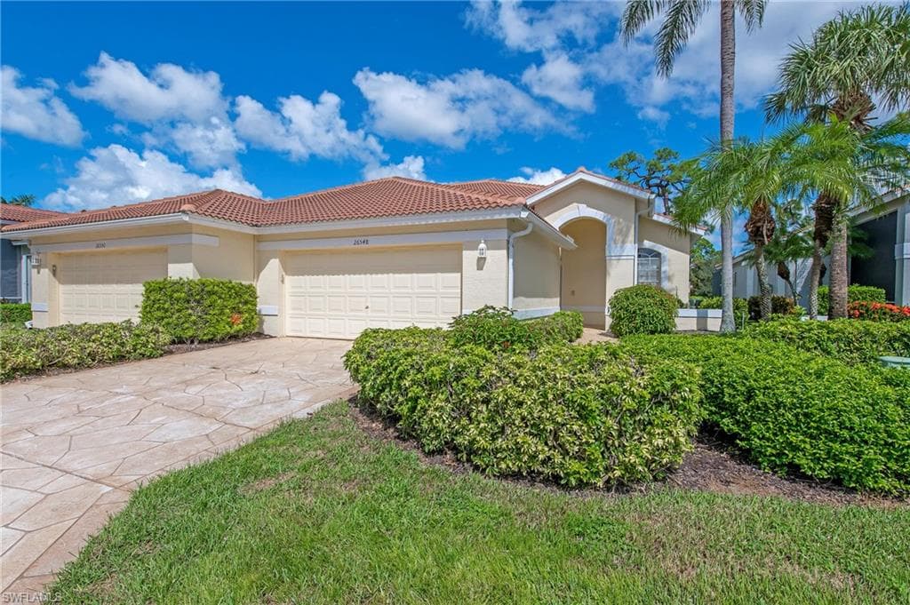 26548 Clarkston DR BONITA SPRINGS, FL 34135