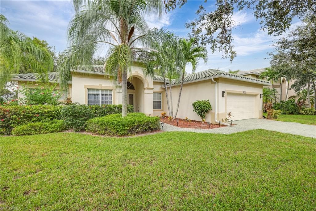 8452 Laurel Lakes BLVD NAPLES, FL 34119