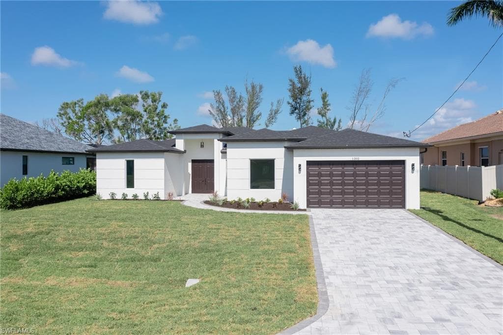 1202 SW 8th PL CAPE CORAL, FL 33991