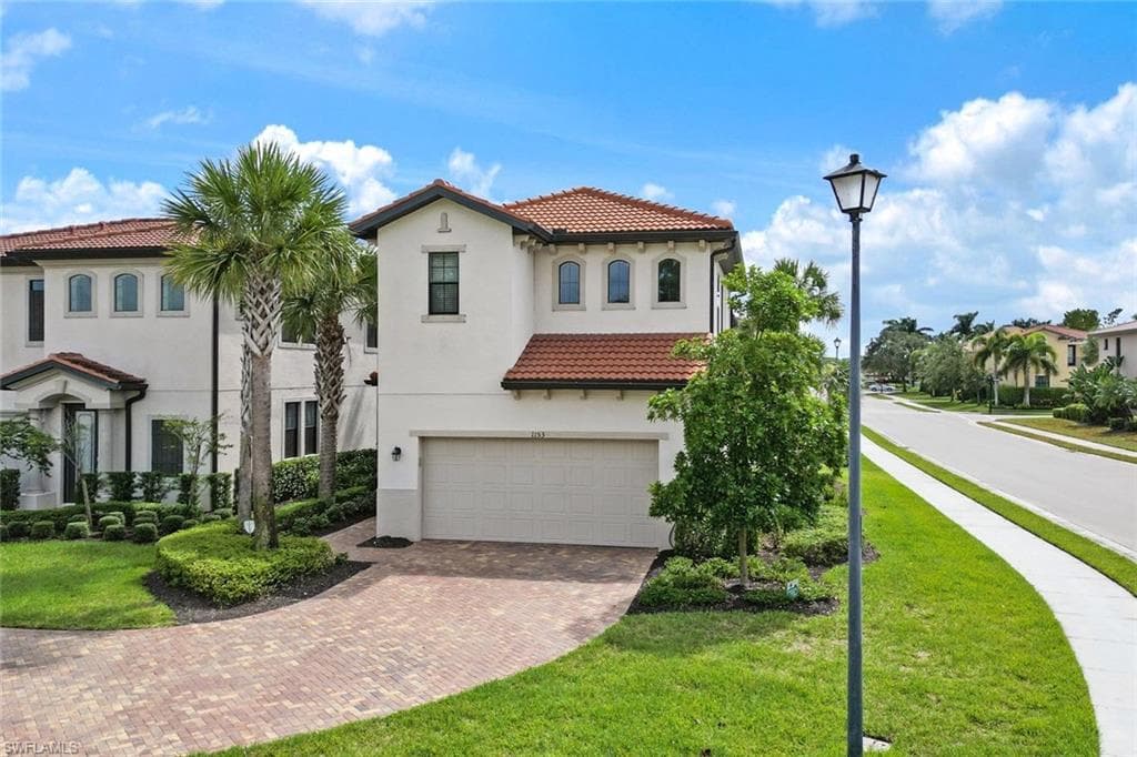 1153 Penrose CT NAPLES, FL 34113