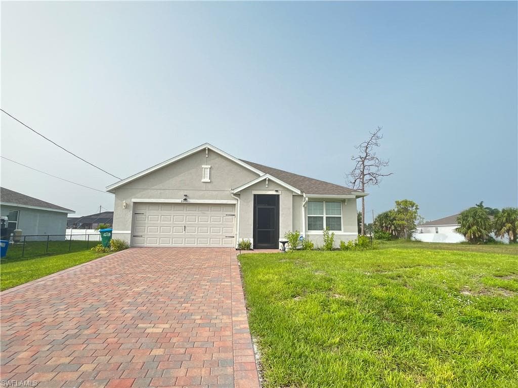 2201 NW 24th TER CAPE CORAL, FL 33993